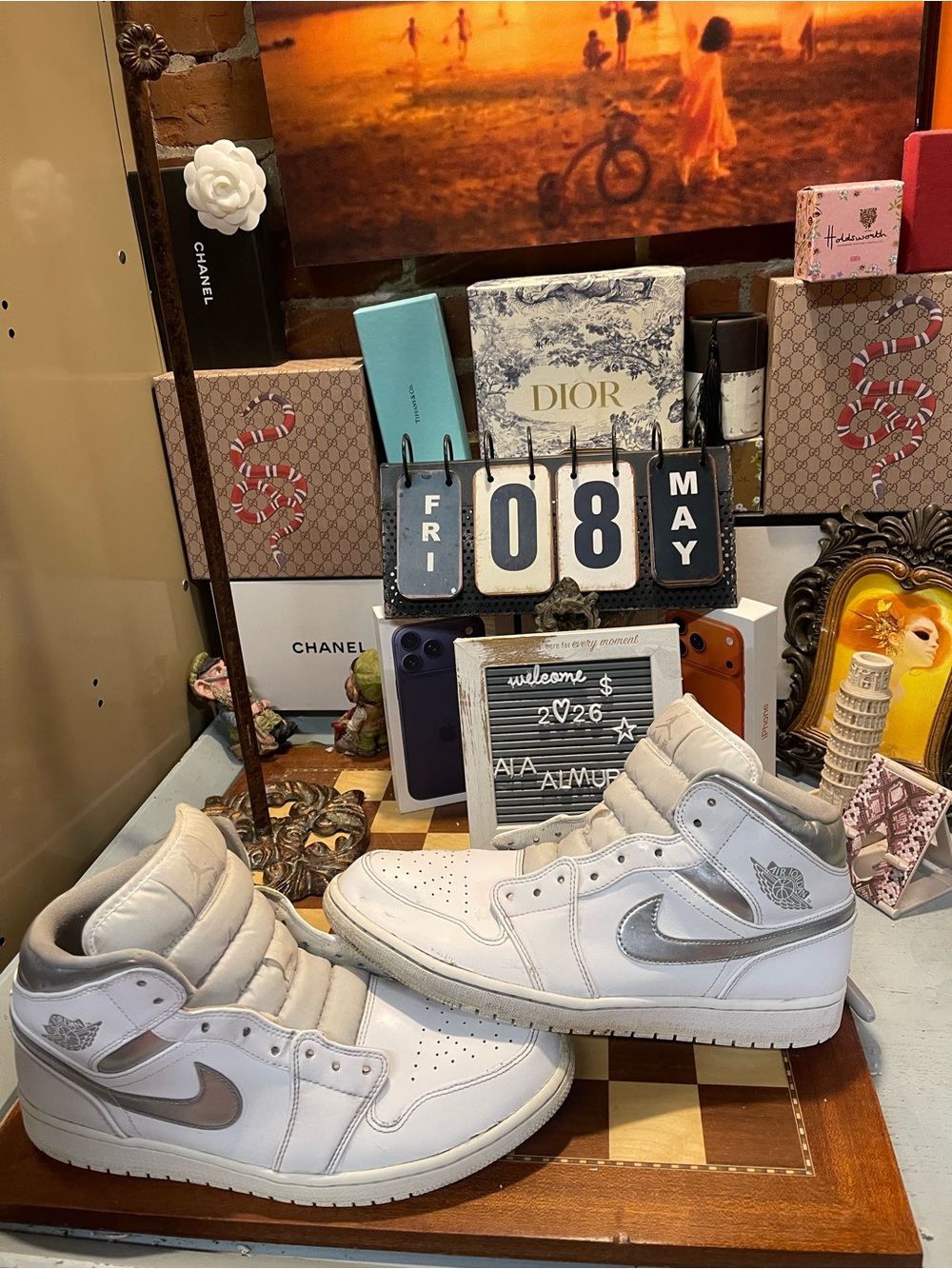 Nike Air Jordan 1 Retro Mid "Pure Money" (Style Code: 554724-105)